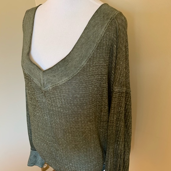 🆕 NWOT Free People Wide V Top - Picture 6 of 7